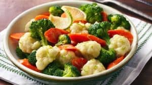 6 Foods To Not Serve At Your Wedding - New Jersey Bride