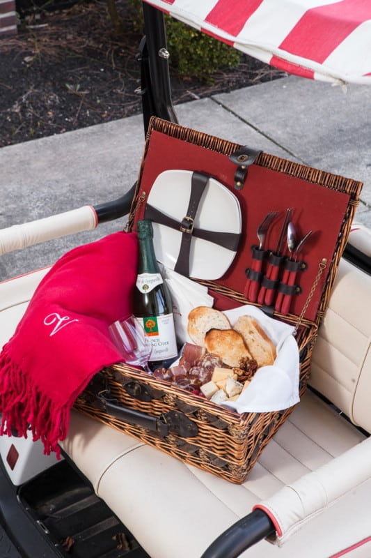 A New Twist on Wedding Guest Welcome Baskets: Picnic Baskets - New Jersey Bride