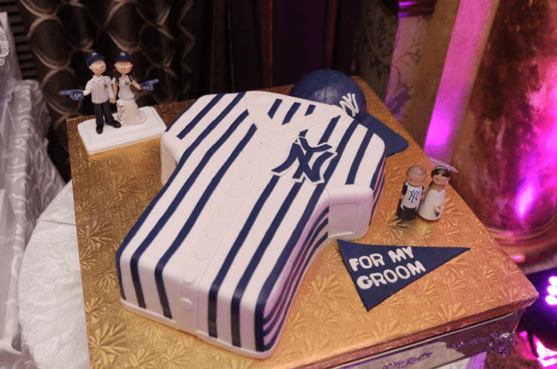 Top 12 Craziest Wedding Cakes