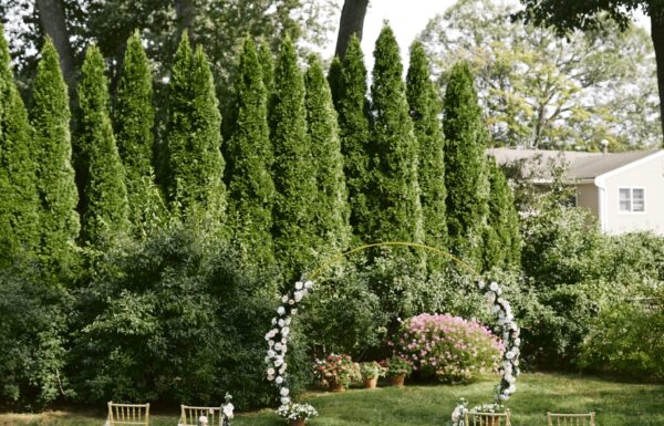 A Micro-Wedding at the Groom’s Parents’ Home Full of Joy and Love