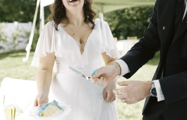 A Micro-Wedding at the Groom’s Parents’ Home Full of Joy and Love