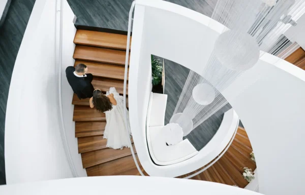 Modern Chic Vibes For This Wedding With NYC as The Backdrop