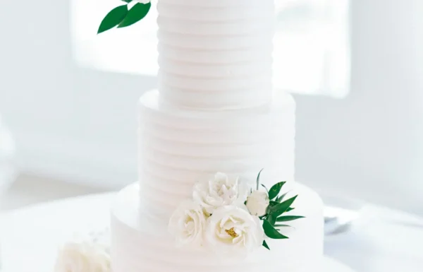 Modern Chic Vibes For This Wedding With NYC as The Backdrop