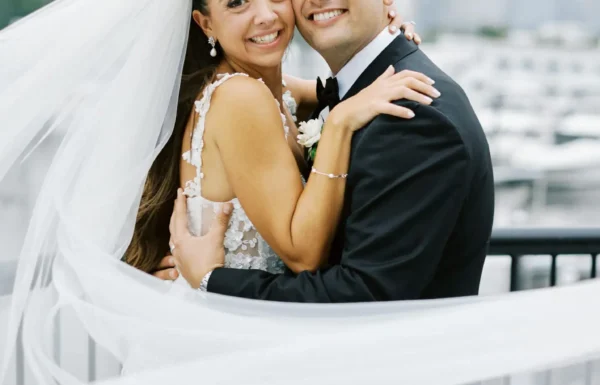 Modern Chic Vibes For This Wedding With NYC as The Backdrop