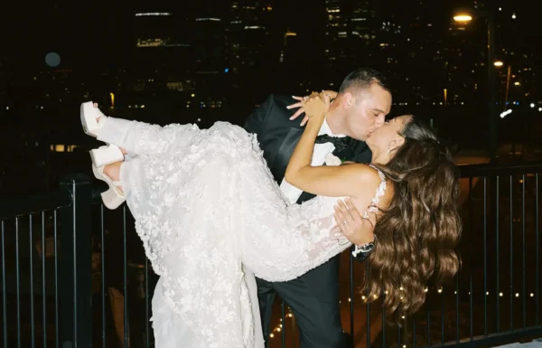 Modern Chic Vibes For This Wedding With NYC as The Backdrop