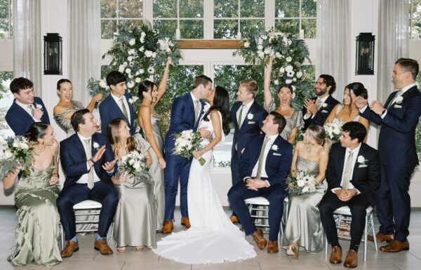 A Lakeside Wedding With a Simple and Serene Vibe