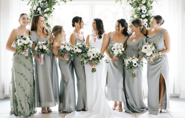 A Lakeside Wedding With a Simple and Serene Vibe