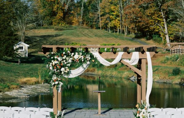 A ‘Refined Rustic’ Aesthetic Created An Elegant Autumn Big Day