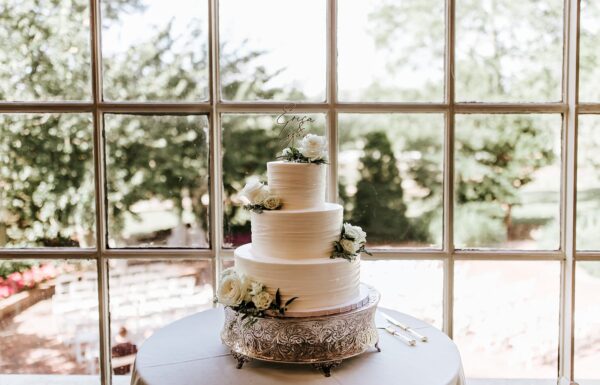 Vintage Vibes at This Smithville Inn Wedding