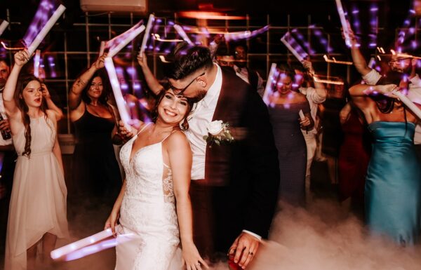 Vintage Vibes at This Smithville Inn Wedding
