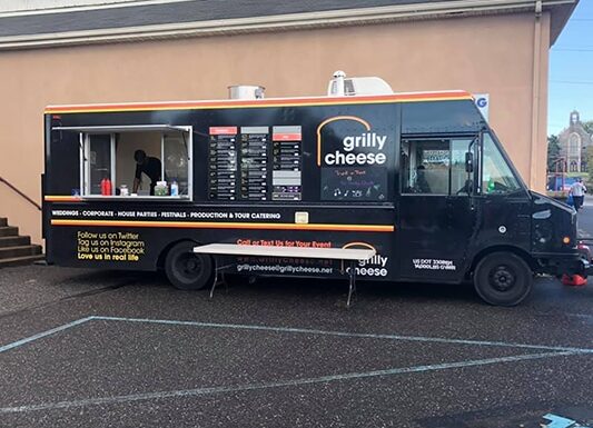 Grilly Cheese Food Truck Gallery 9