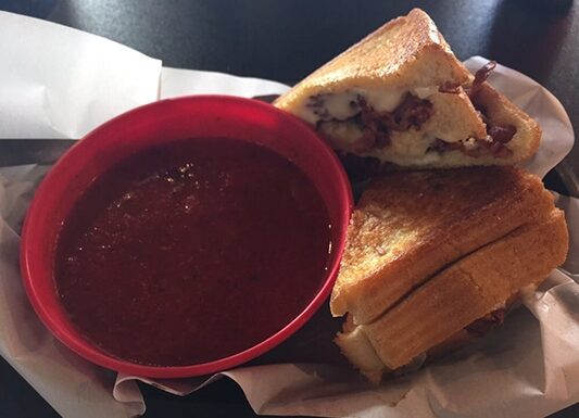 Grilly Cheese Food Truck Gallery 17