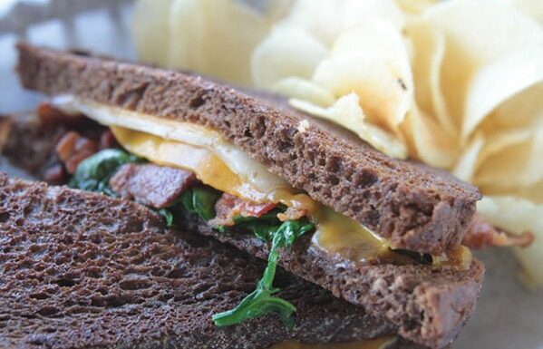 Grilly Cheese Food Truck Gallery 3