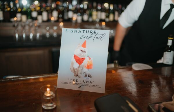 A City-Chic Winter Wedding Complete With a Vintage NYC Cab