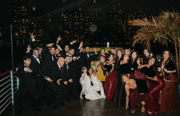 A City-Chic Winter Wedding Complete With a Vintage NYC Cab