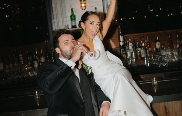 A City-Chic Winter Wedding Complete With a Vintage NYC Cab