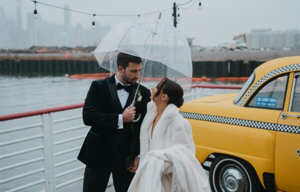 A City-Chic Winter Wedding Complete With a Vintage NYC Cab