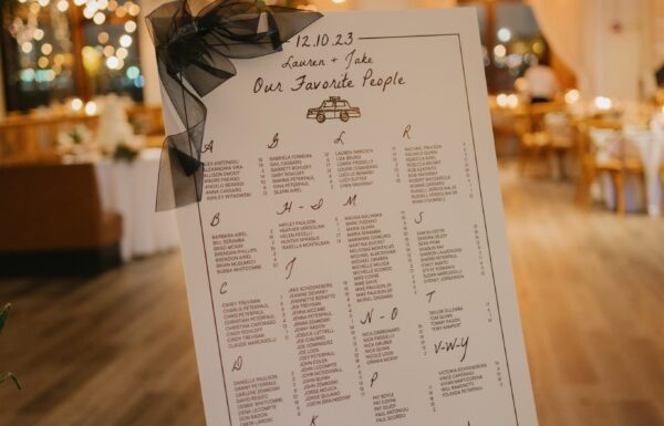 A City-Chic Winter Wedding Complete With a Vintage NYC Cab