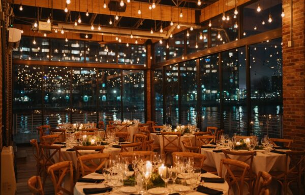 A City-Chic Winter Wedding Complete With a Vintage NYC Cab