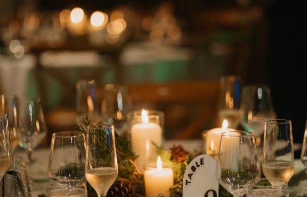 A City-Chic Winter Wedding Complete With a Vintage NYC Cab