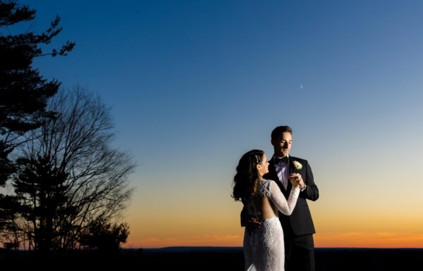 “Hints of Gold in Everything” at This Natirar Wedding