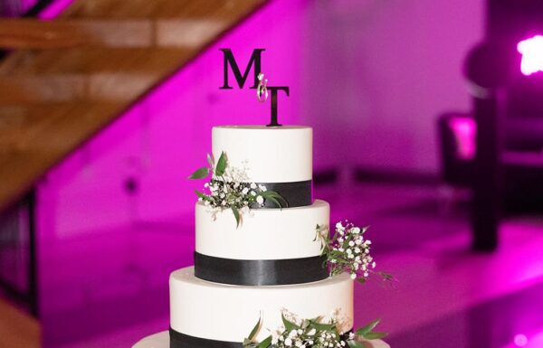 A Luxe Black, White and Gold Wedding Celebration in Jersey City