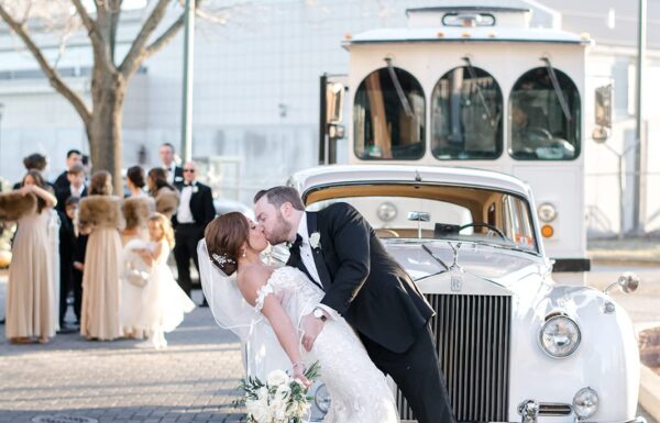 A Luxe Black, White and Gold Wedding Celebration in Jersey City