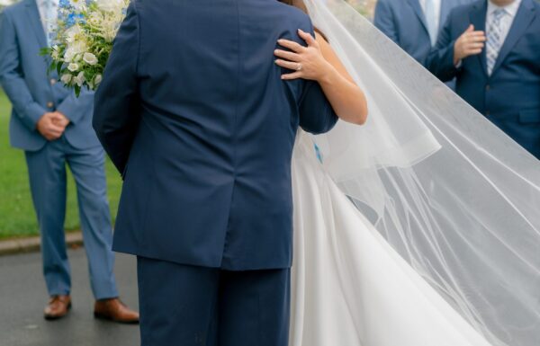 This Wedding Photographer’s Big Day Had a Coastal-Chic Vibe