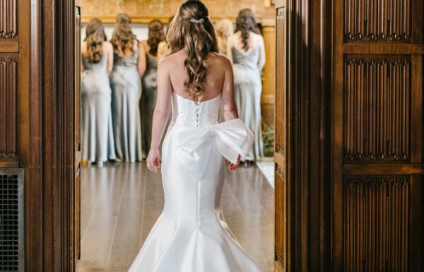 Rain at This Natirar Wedding Created a Dreamy Vibe and Gorgeous Photos