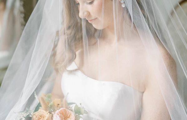 Soft Hues and Beautiful Florals at This Shore Wedding in the Fall