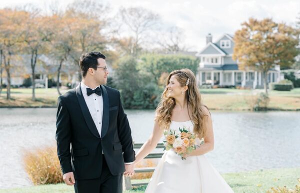 Soft Hues and Beautiful Florals at This Shore Wedding in the Fall
