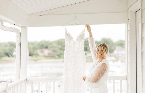 A Chic, Romantic Late-Summer Wedding at the Shore