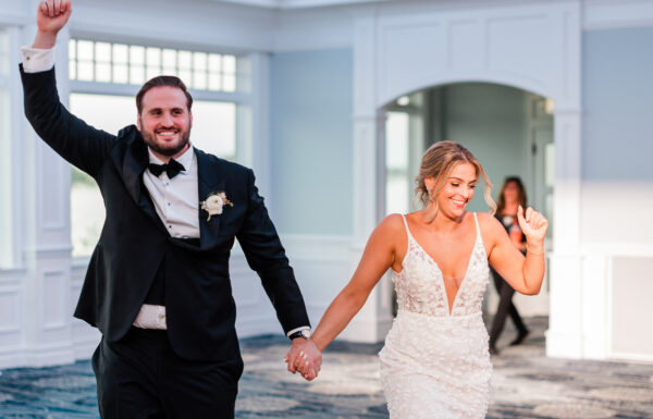 A Chic, Romantic Late-Summer Wedding at the Shore