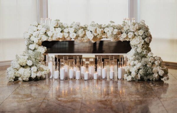 A Timeless Black and White Palette Plus Entertainers on Stilts at This Wedding