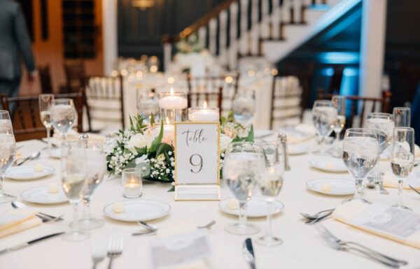A Modern Meets Rustic Wedding at a Charming Inn