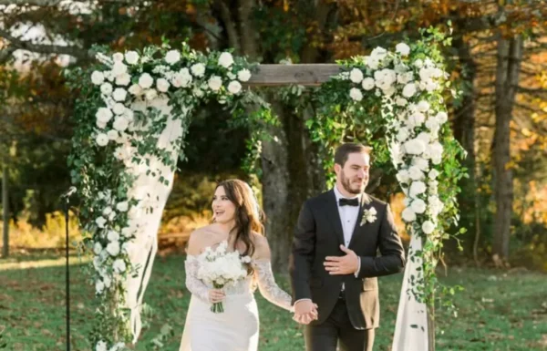 This Couple Took Cute Photos With Llamas at Their Fall Farm Wedding