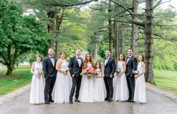 A Garden Vibes Wedding With Sherbet-Colored Florals