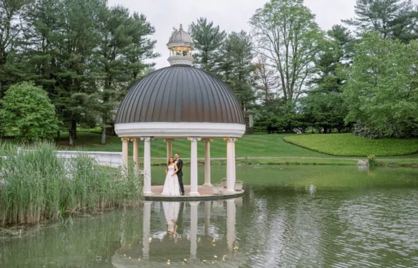 A Garden Vibes Wedding With Sherbet-Colored Florals
