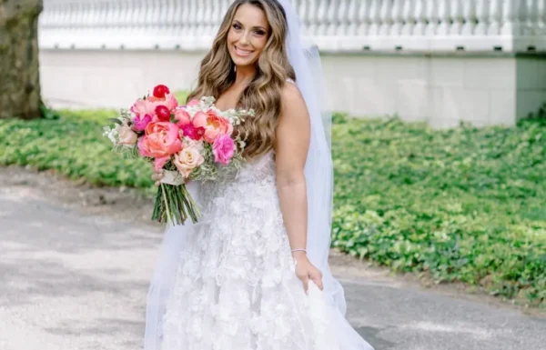 A Garden Vibes Wedding With Sherbet-Colored Florals