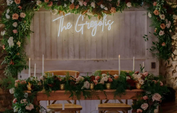 A Food Truck Frenzy and Boho Vibe For This Fall Vineyard Wedding