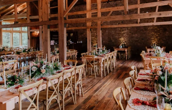 A Food Truck Frenzy and Boho Vibe For This Fall Vineyard Wedding