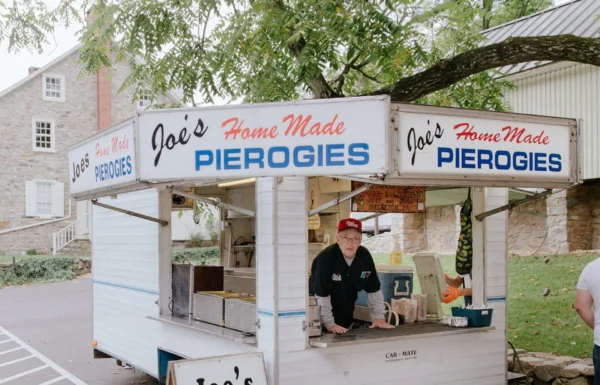 A Food Truck Frenzy and Boho Vibe For This Fall Vineyard Wedding