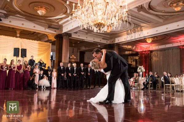 Crystal Tea Room is affordable wedding venue in Philadelphia NJ.
