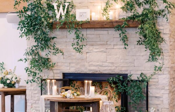The Venue For This Wedding Offered an Elevated Barn Meets Coastal Aesthetic
