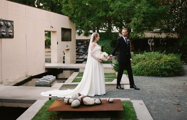 Photographers & Videographers Category Vendor lunaandlarkphoto