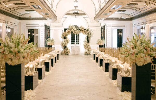 Historic Charm Combined With Modern Elegance at This Shadowbrook Wedding