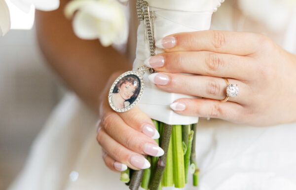 Historic Charm Combined With Modern Elegance at This Shadowbrook Wedding