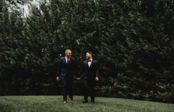 An Elegant and Romantic Wedding With Pops of Blue, Red and Gold