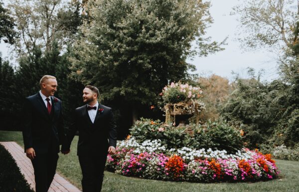 An Elegant and Romantic Wedding With Pops of Blue, Red and Gold