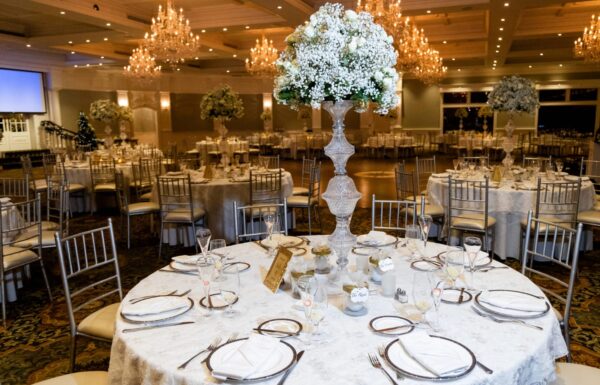 An Elegant New Year’s Eve Wedding at the Shore Focused on Faith & Family